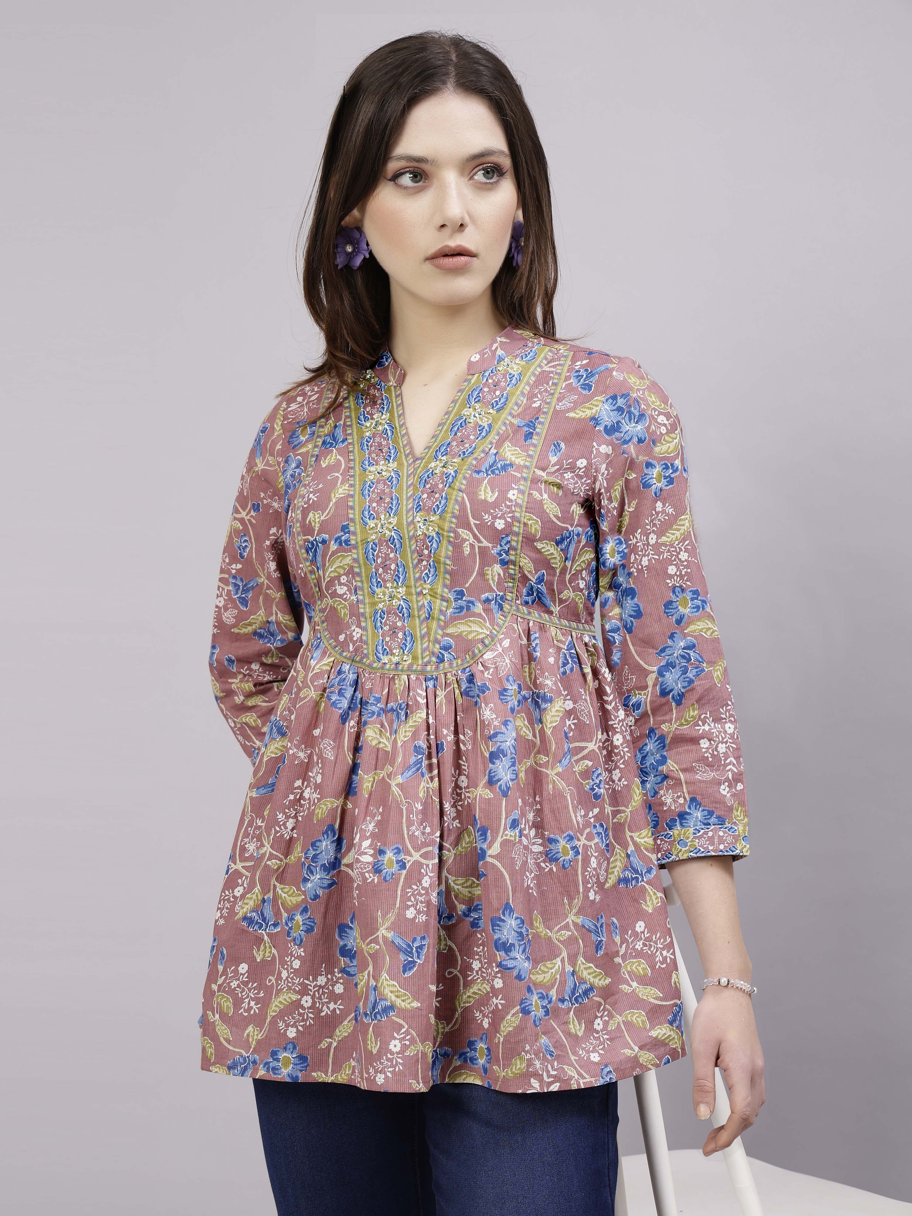 Trendy Women’s Printed Cotton Top with Yoke Pattern for Casual Outfits