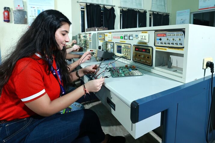 Best ECE Engineering Colleges in India for Bright Futures