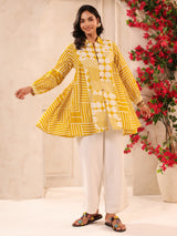 Find Comfortable Cotton Tops for Women in Elegant Cuts and Seasonal Collections